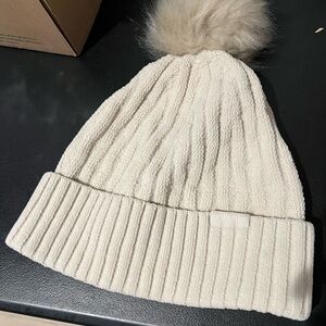 Lululemon beanie hat